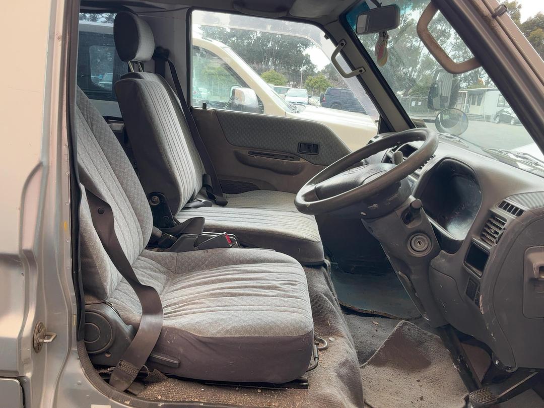 Photo '8' of Mazda Bongo