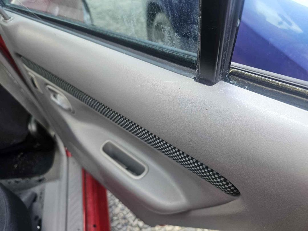 Photo '5' of Mazda Demio Photo '5' of Mazda Demio