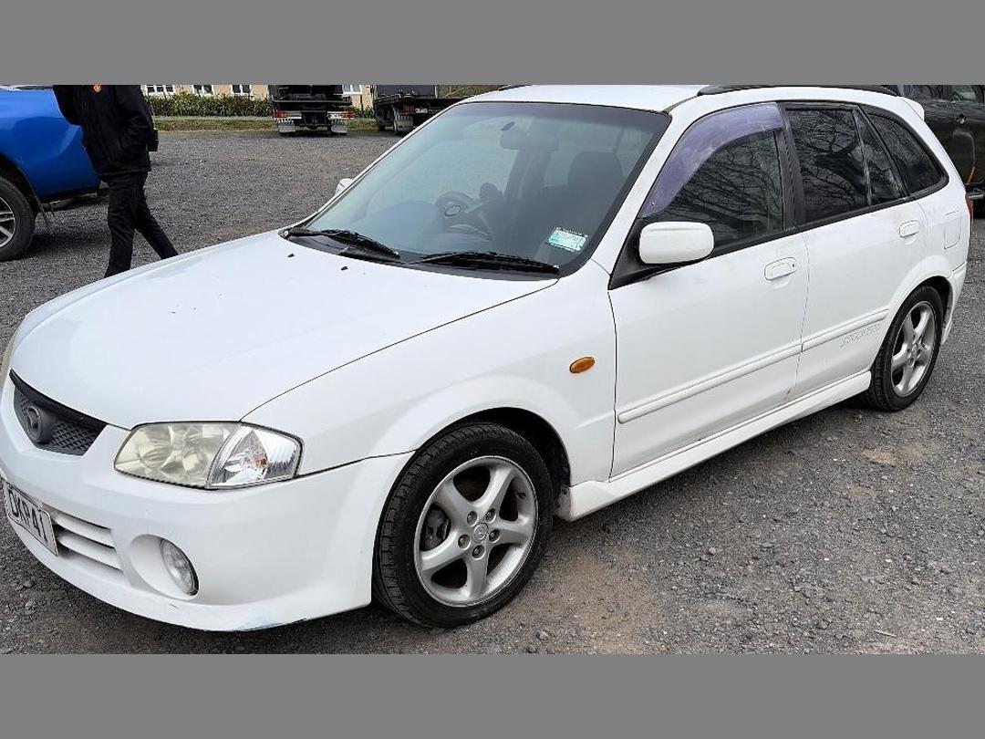 Photo '2' of Mazda Familia Sport20