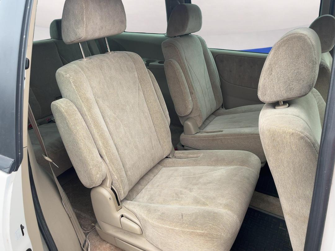 Photo '17' of Mazda Mpv2500 Photo '17' of Mazda Mpv2500