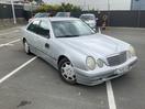 Thumbnail '1' of Mercedes-Benz E-Class E240 Classic