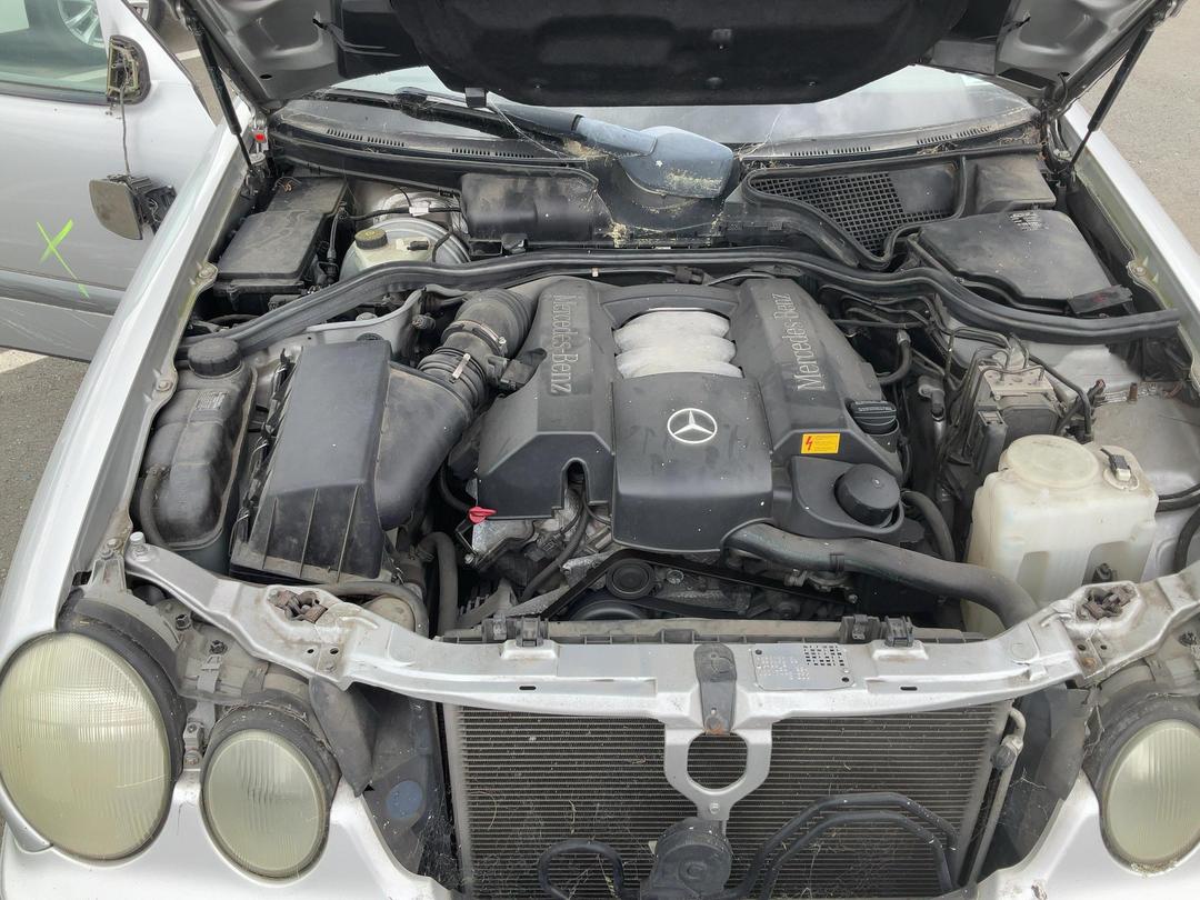 Photo '12' of Mercedes-Benz E-Class E240 Classic Photo '12' of Mercedes-Benz E-Class E240 Classic