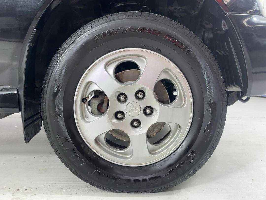 Photo '9' of Mitsubishi Pajero