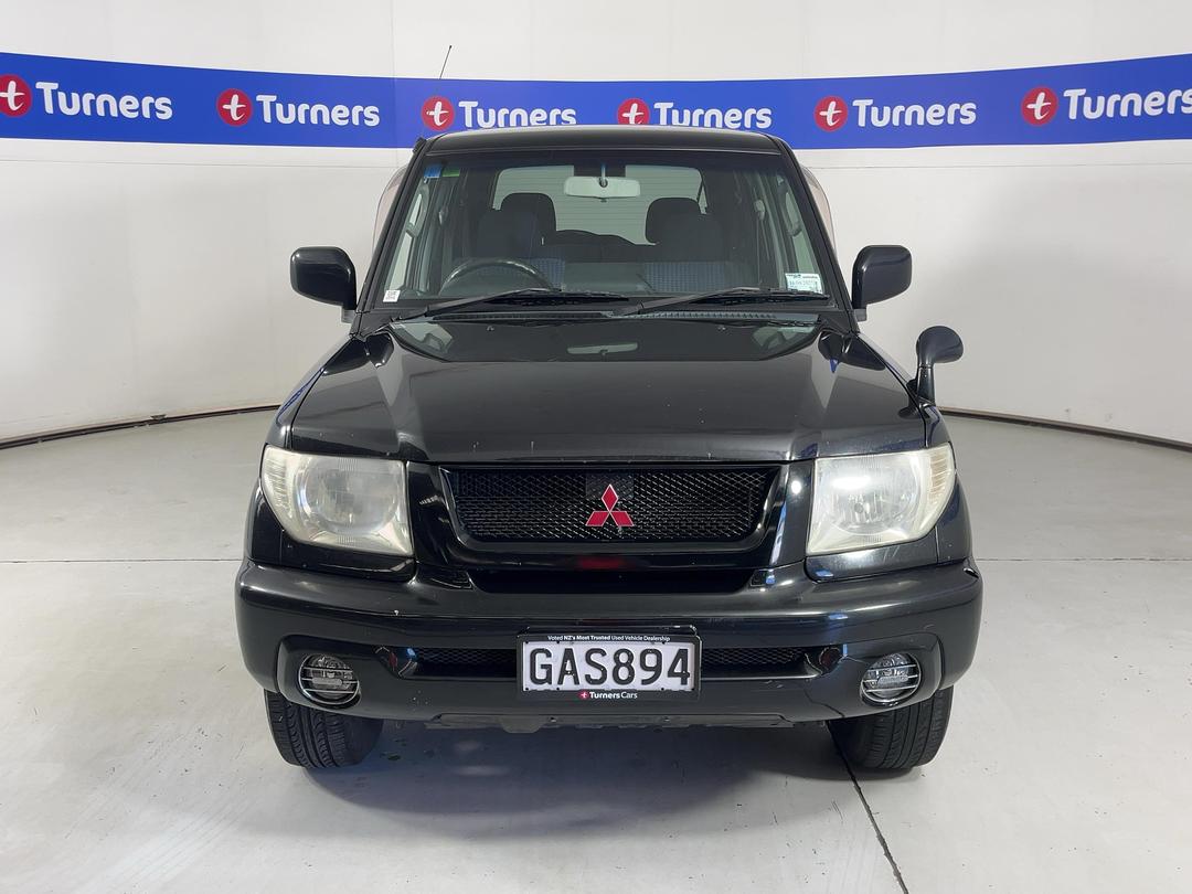 Photo '2' of Mitsubishi Pajero