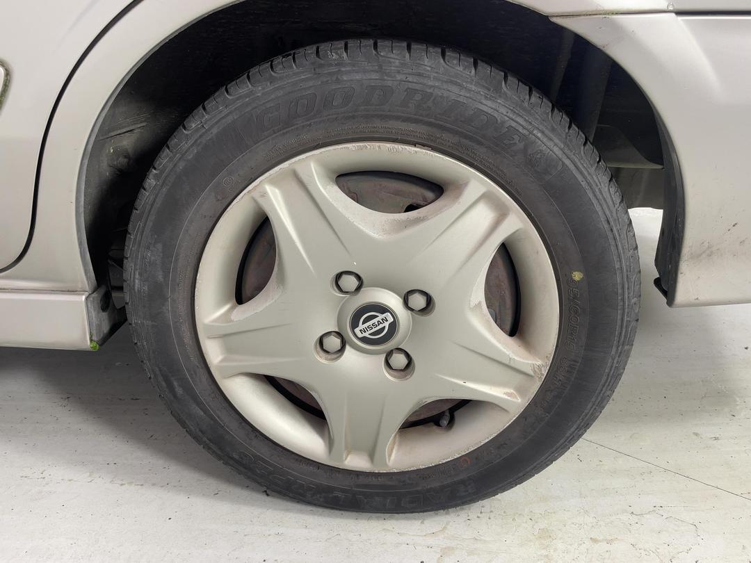 Photo '11' of Nissan Bluebird Sylphy Photo '11' of Nissan Bluebird Sylphy