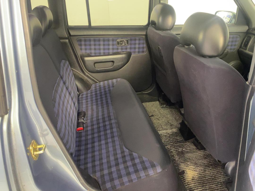 Photo '20' of Nissan Cube