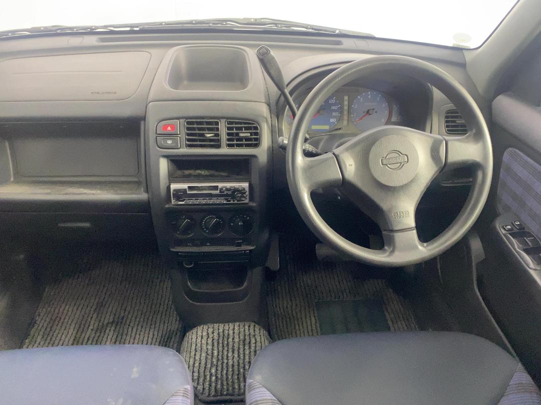 Photo '17' of Nissan Cube