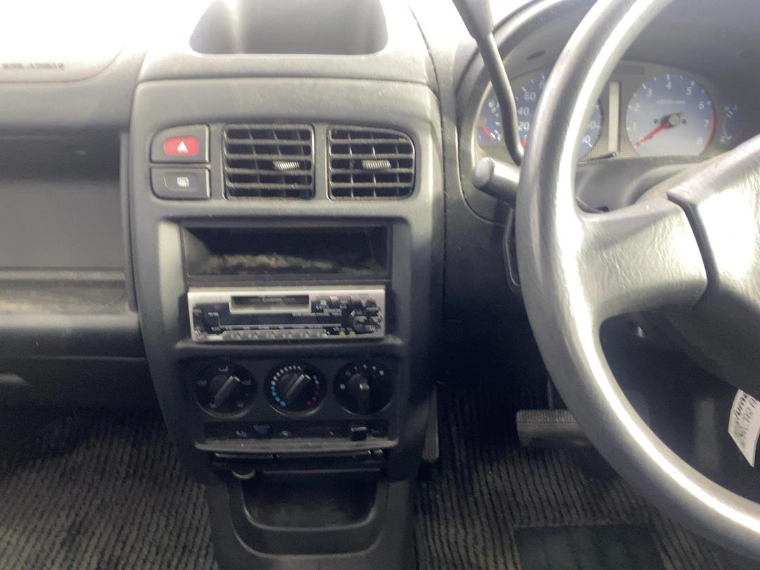 Photo '18' of Nissan Cube