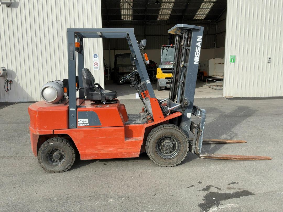 Photo '3' of Nissan PJ02A05U Forklift
