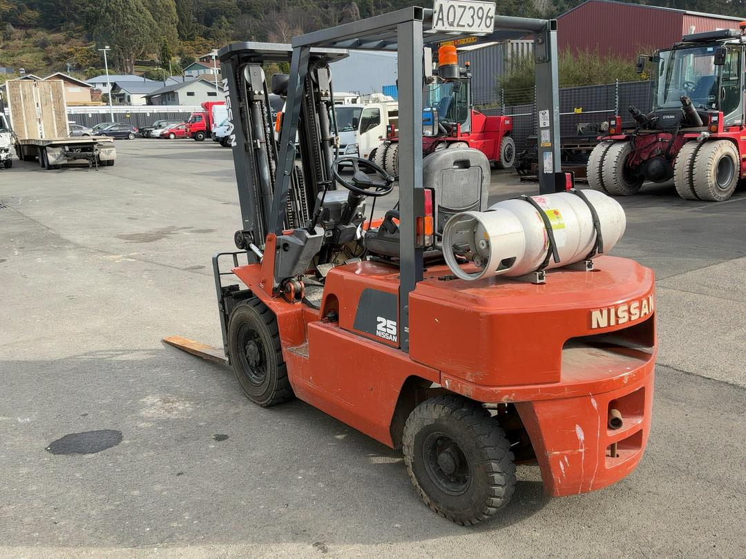 Photo '5' of Nissan PJ02A05U Forklift