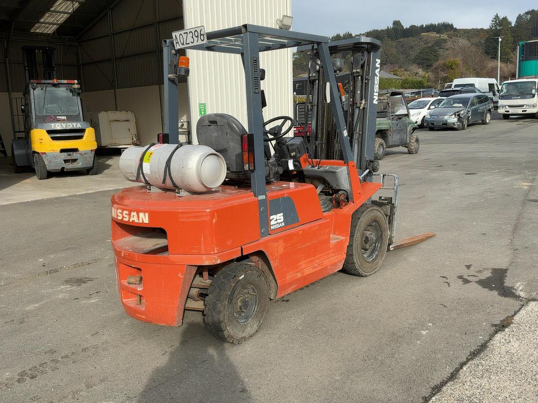 Photo '8' of Nissan PJ02A05U Forklift