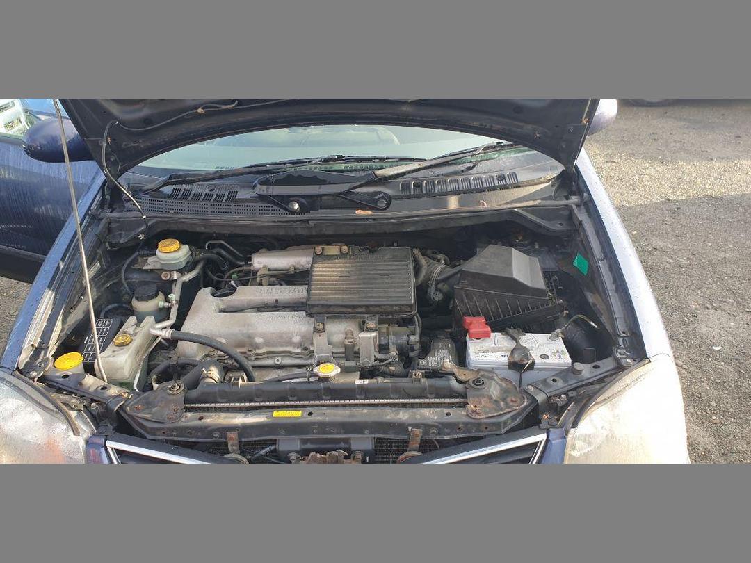 Photo '14' of Nissan Tino