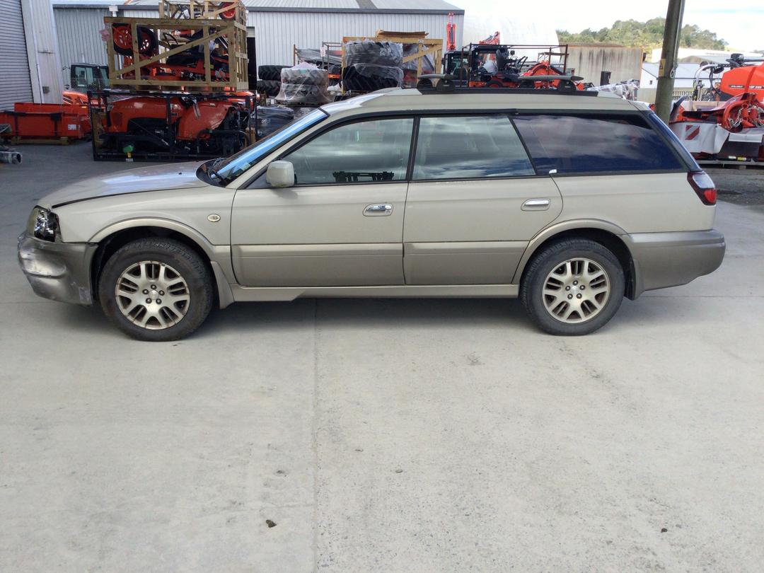 Photo '4' of Subaru Legacy