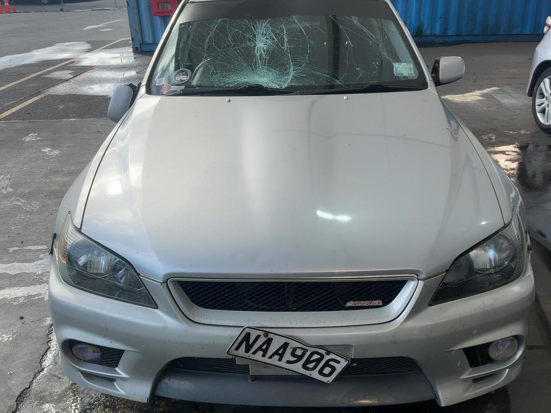 Photo '2' of Toyota Altezza Photo '2' of Toyota Altezza
