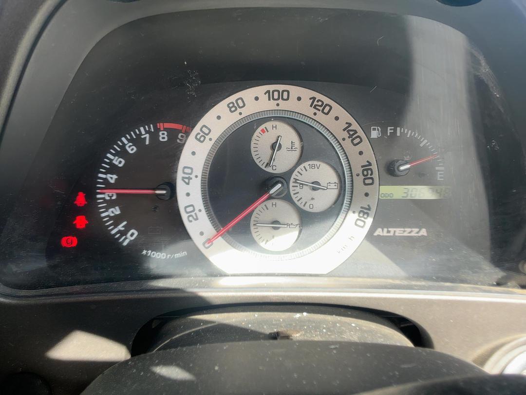 Photo '10' of Toyota Altezza Photo '10' of Toyota Altezza