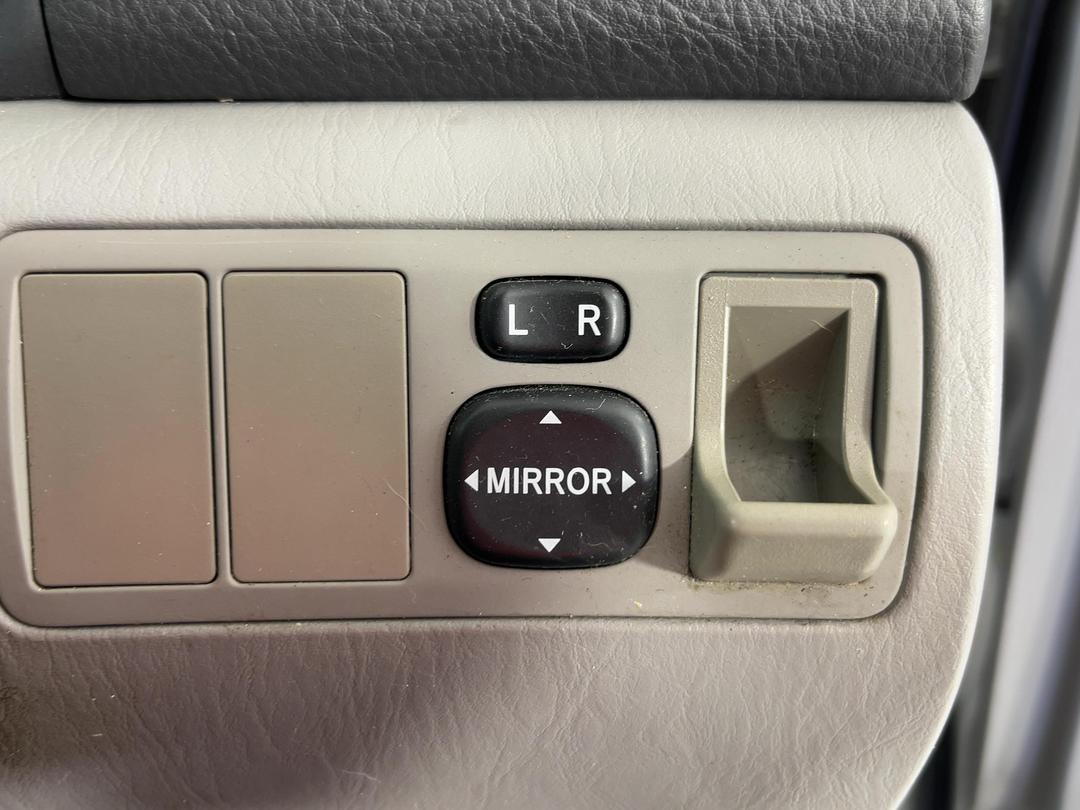 Photo '23' of Toyota Corolla