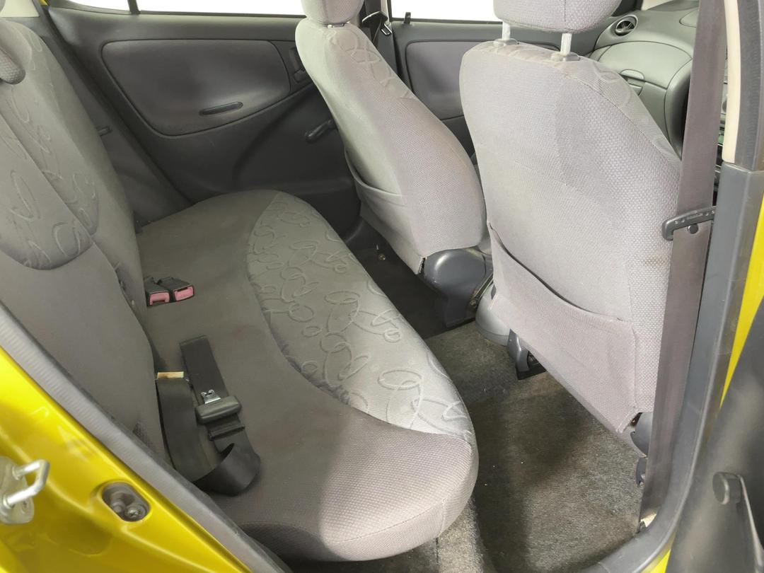 Photo '20' of Toyota Echo