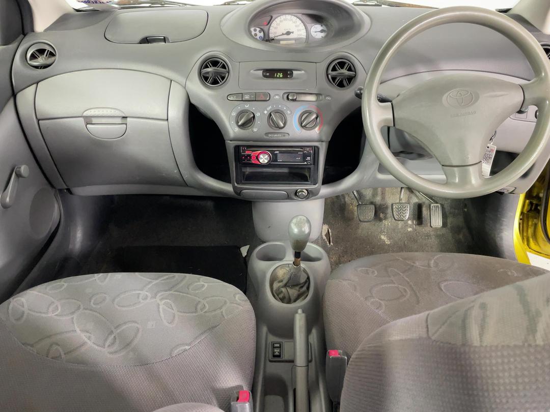 Photo '17' of Toyota Echo