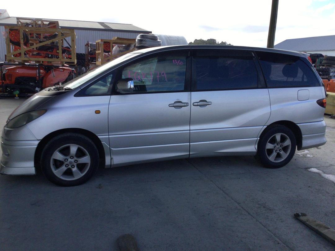 Photo '4' of Toyota Estima Photo '4' of Toyota Estima