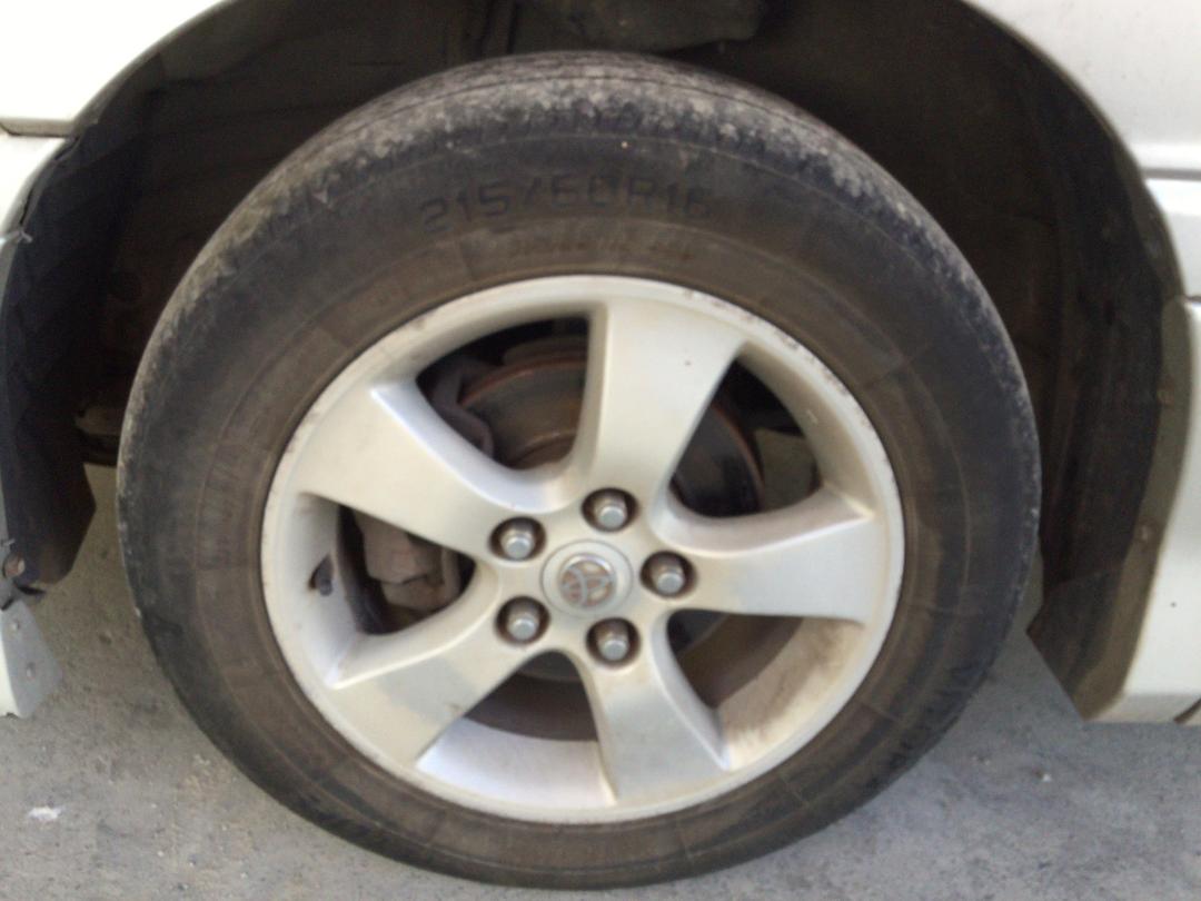 Photo '10' of Toyota Estima Photo '10' of Toyota Estima