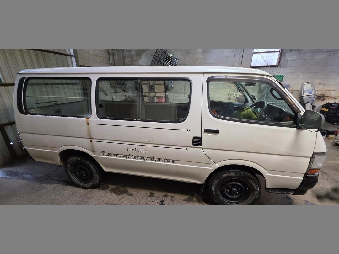 Photo '3' of Toyota Hiace VAN