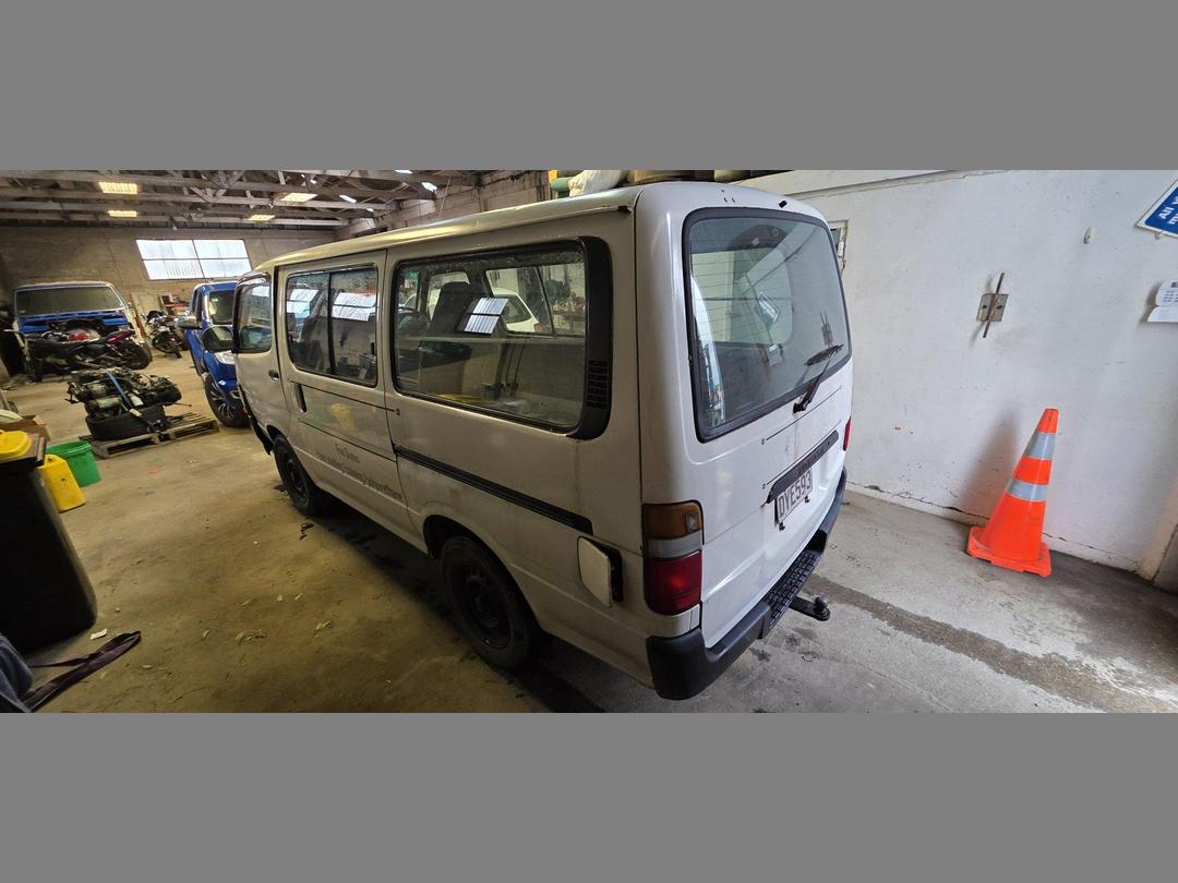 Photo '6' of Toyota Hiace VAN