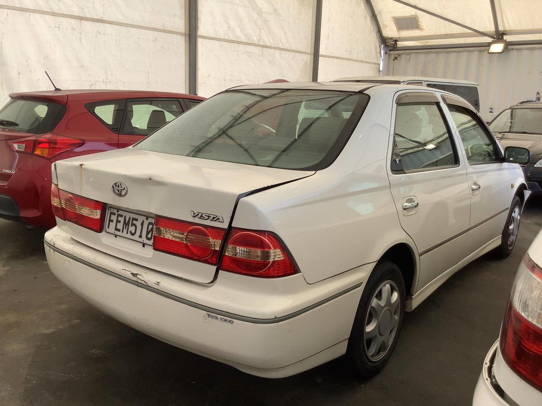 Photo '4' of Toyota Vista