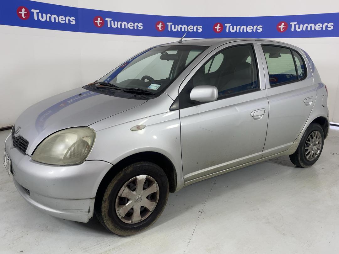 Photo '4' of Toyota Vitz