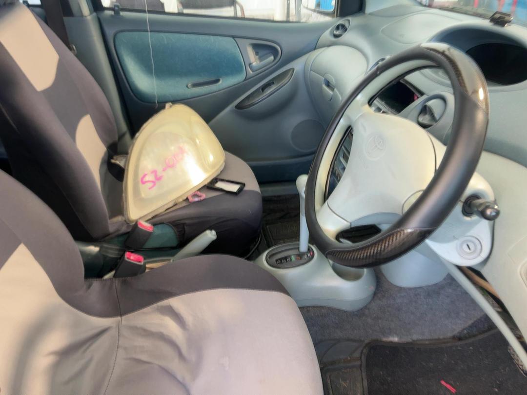 Photo '9' of Toyota Vitz