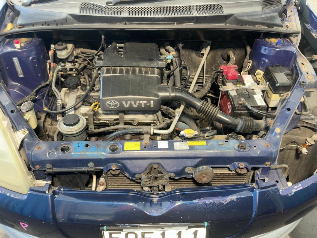Photo '14' of Toyota Vitz