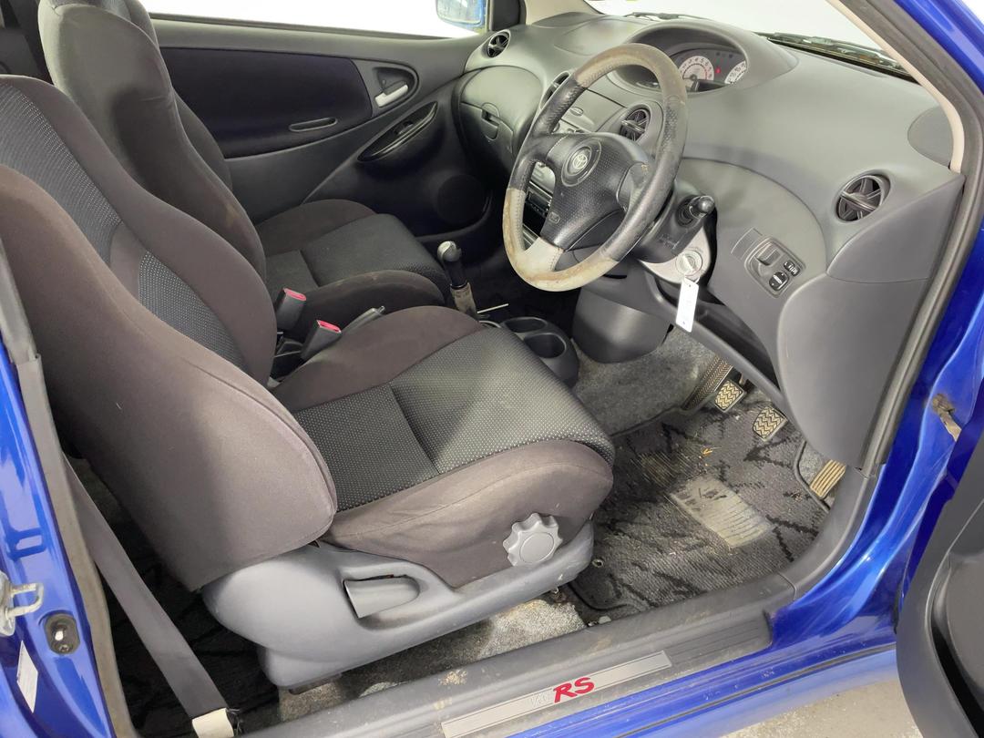 Photo '14' of Toyota Vitz Photo '14' of Toyota Vitz