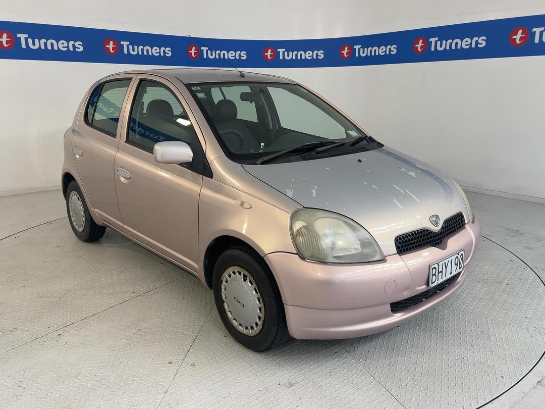 Photo '1' of Toyota Vitz