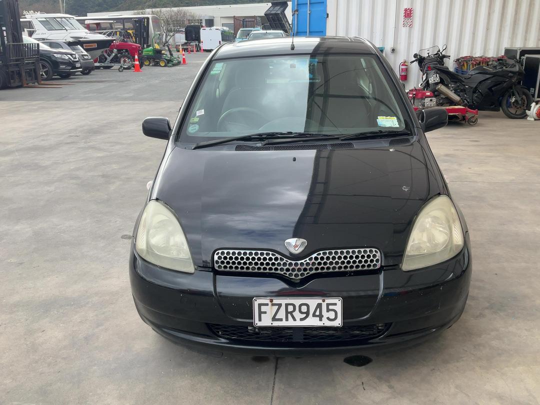 Photo '3' of Toyota Vitz