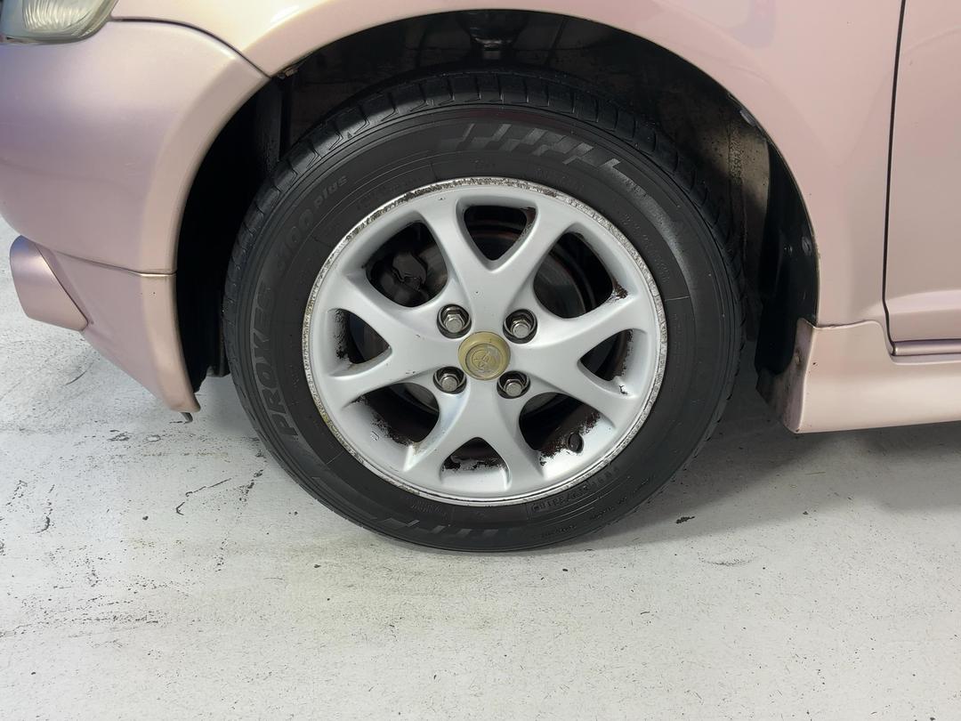 Photo '10' of Toyota Vitz