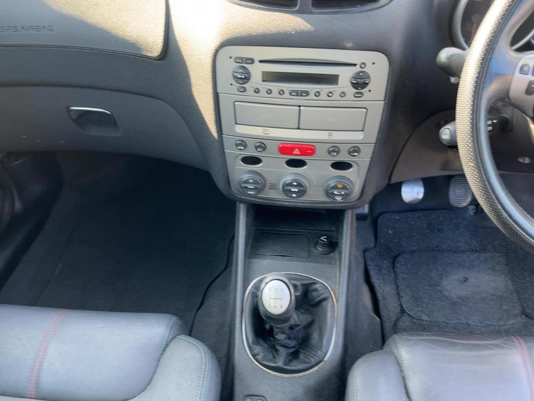 Photo '15' of Alfa Romeo 147 TS16V Photo '15' of Alfa Romeo 147 TS16V