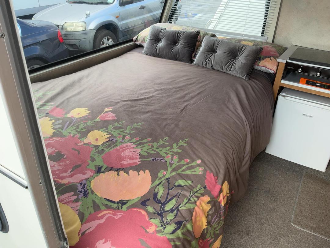 Photo '13' of CARAVAN LITEWEIGHT Caravan - Single