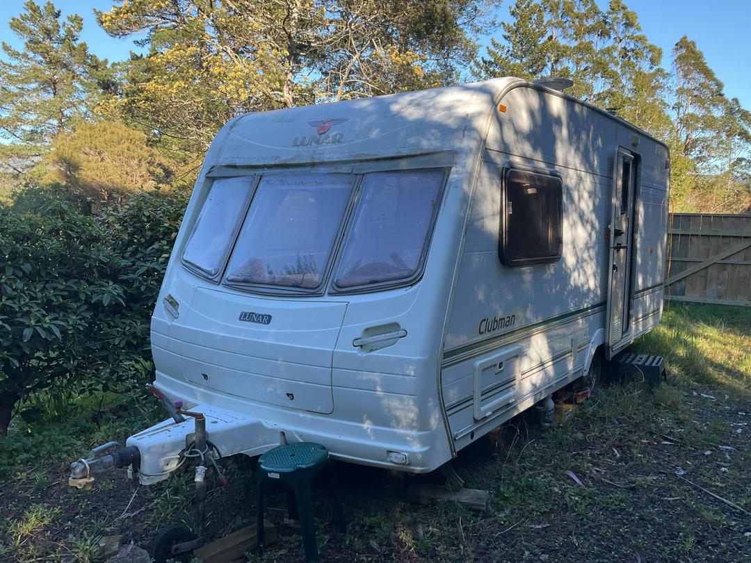 Photo '5' of Caravan Lunar Clubman Caravan - Single