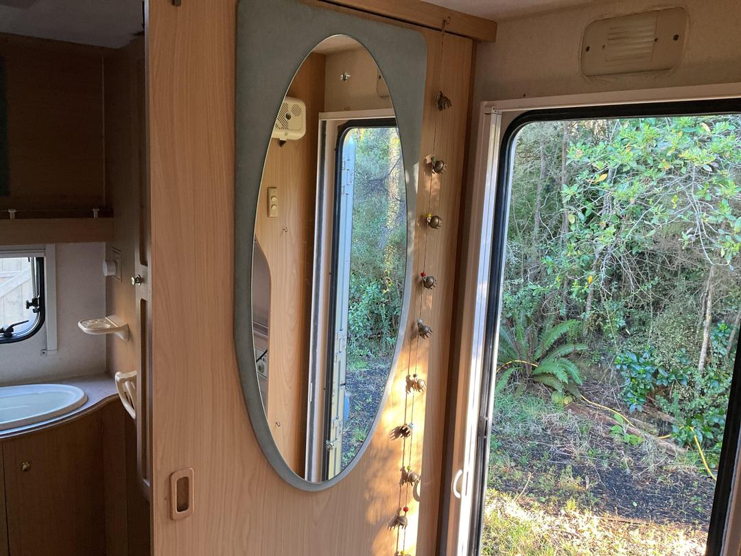 Photo '31' of Caravan Lunar Clubman Caravan - Single