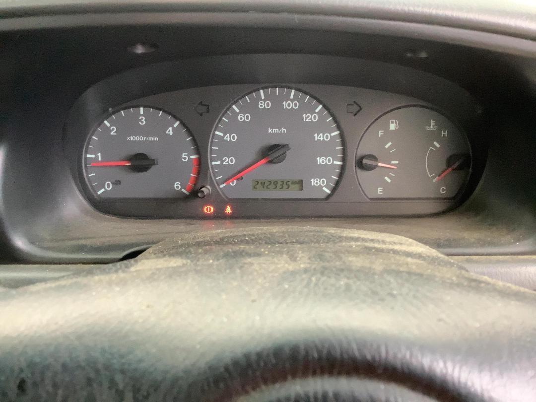 Photo '11' of Ford Courier XLT Wellside