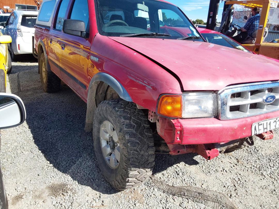 Photo '15' of Ford Courier XL Crew CAB Photo '15' of Ford Courier XL Crew CAB