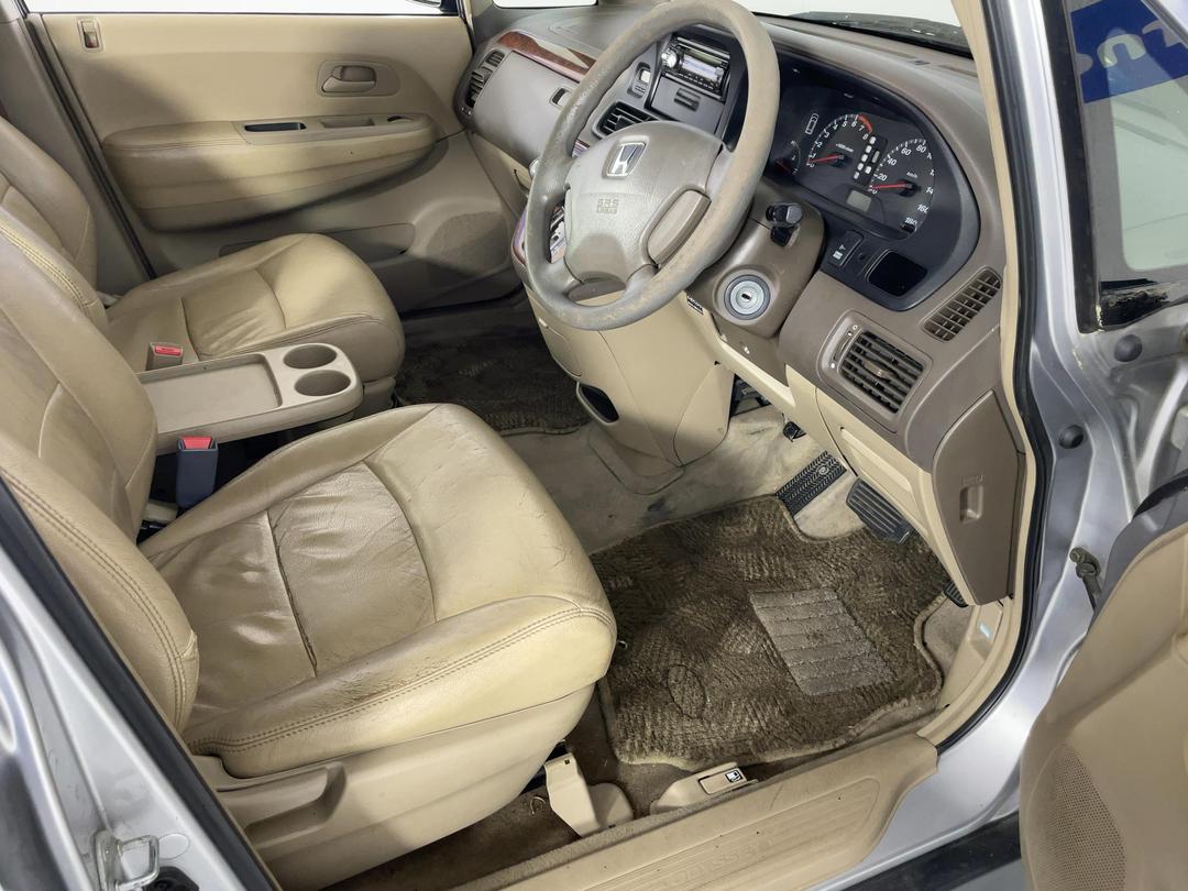 Photo '16' of Honda Odyssey