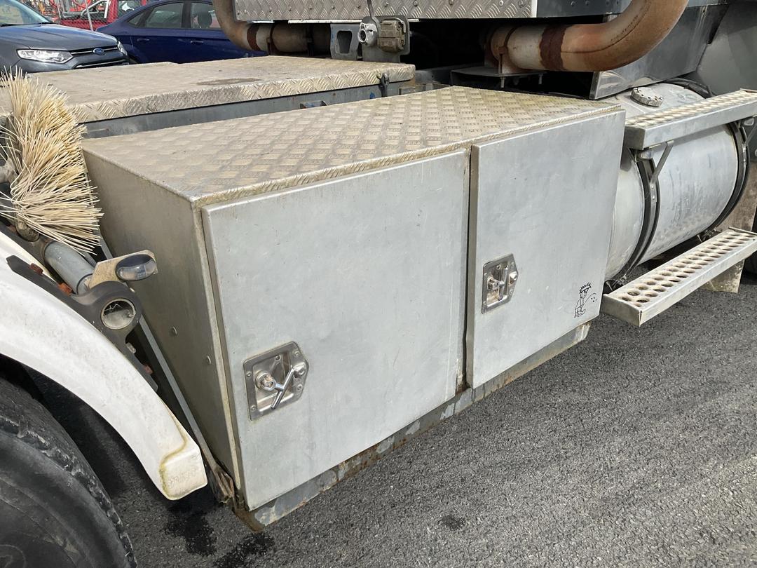 Photo '37' of Kenworth T800 Tractor Unit