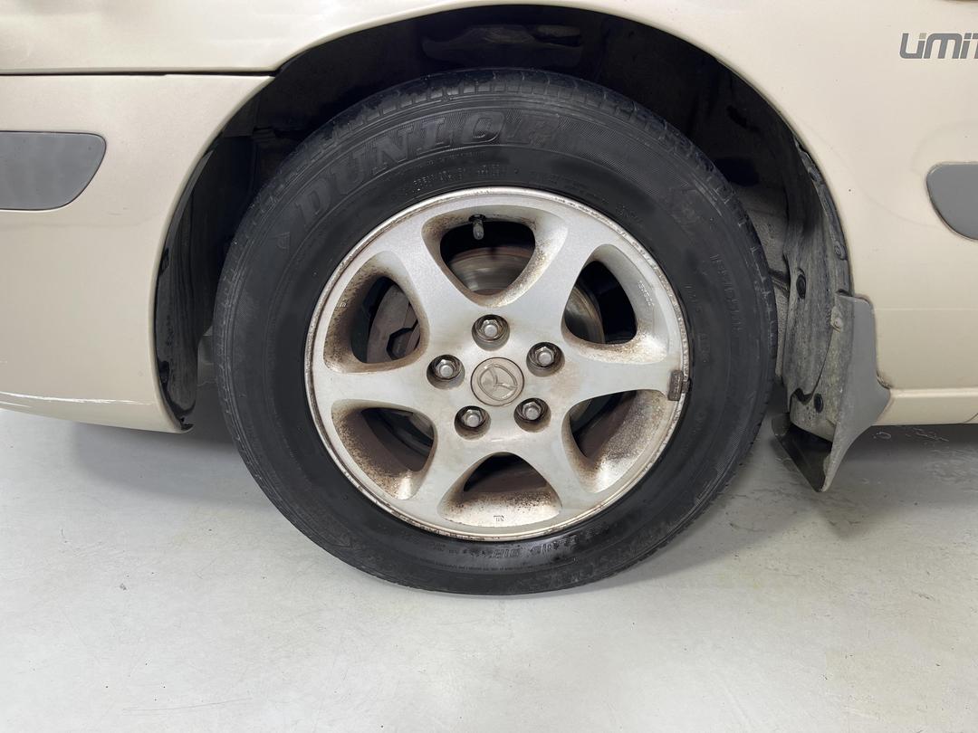 Photo '10' of Mazda 626