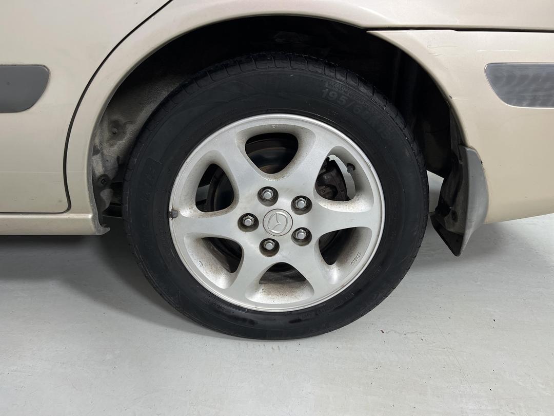 Photo '11' of Mazda 626