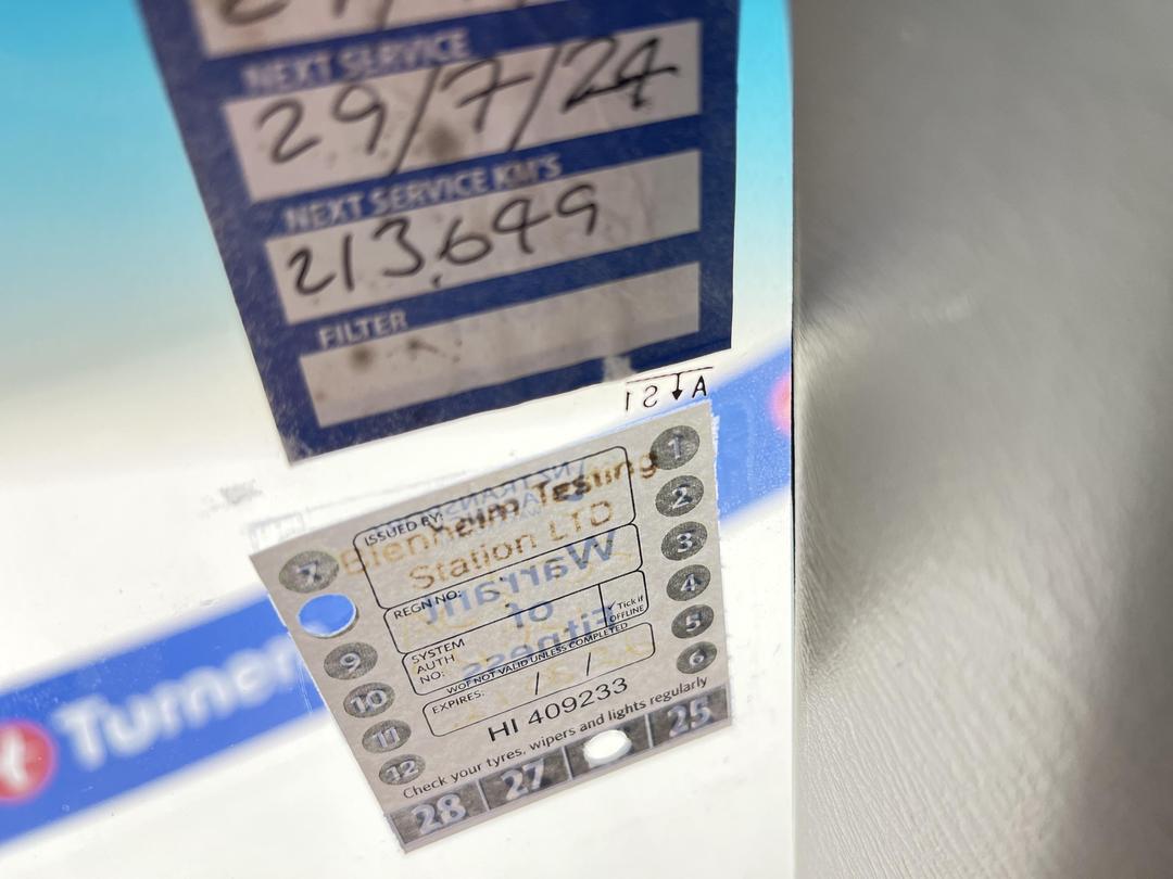 Photo '23' of Mazda 626