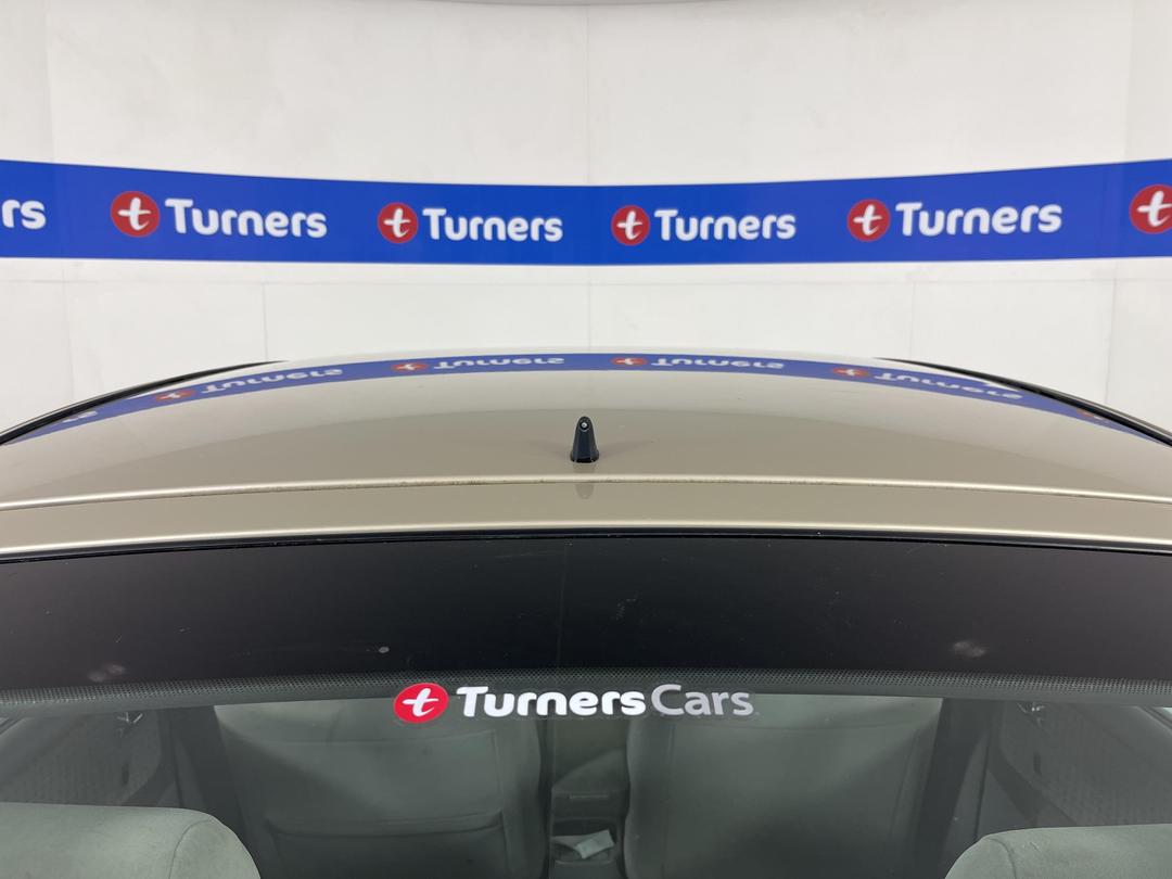 Photo '25' of Mazda 626