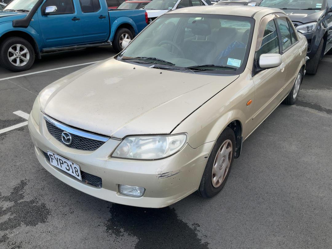 Photo '4' of Mazda Familia