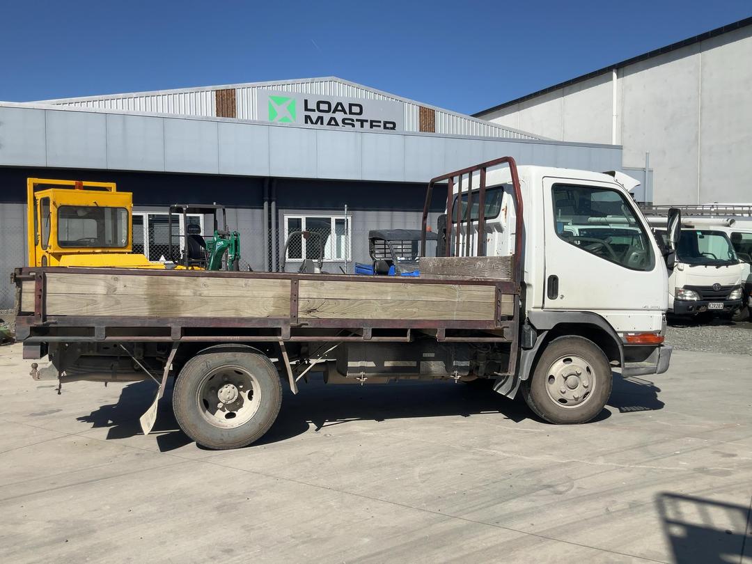 Photo '3' of Mitsubishi Canter FE112C4 Flat Deck