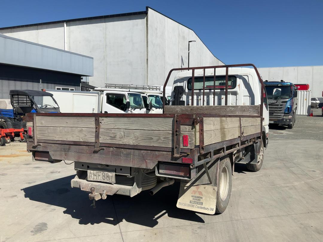 Photo '4' of Mitsubishi Canter FE112C4 Flat Deck