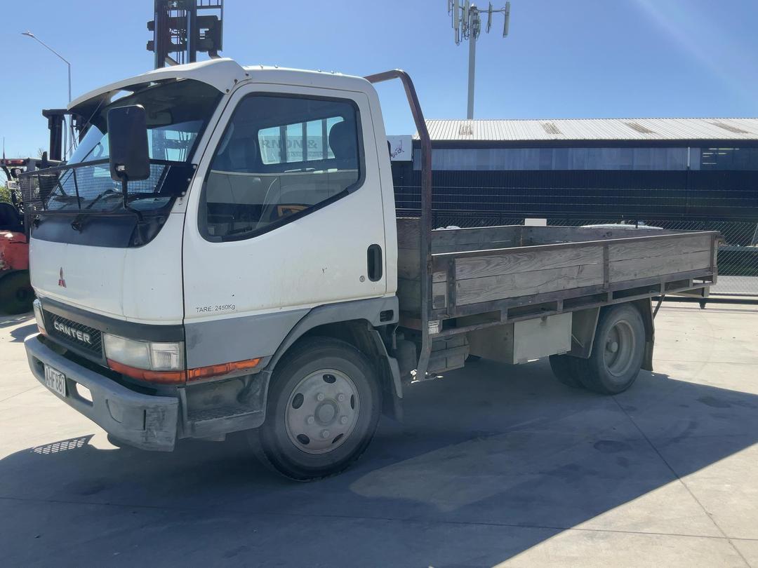 Photo '9' of Mitsubishi Canter FE112C4 Flat Deck